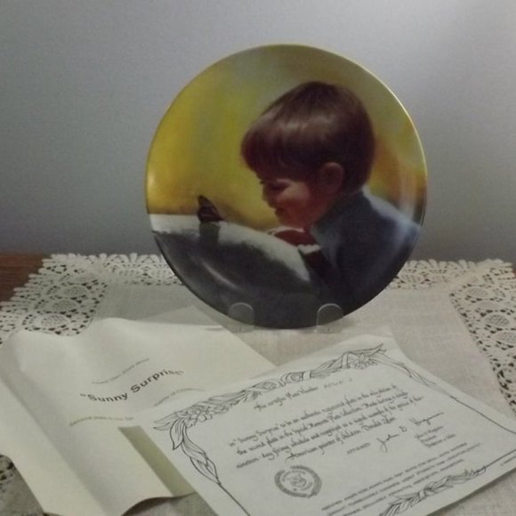 Sunny Surprise Collector Plate by Zolan 1989 - Picture 3 of 8